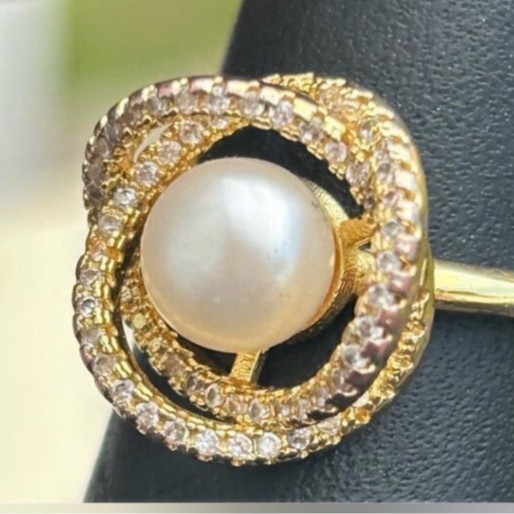 Adjustable Gold plated Faux Pearl Cocktail Ring Vintage Costume Jewelry - Picture 5 of 10
